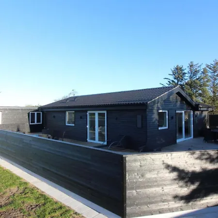 Kamp - 700m From The Sea By Interhome Holiday home Hjorring
